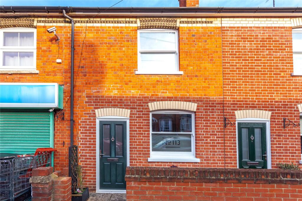 3 bed Mid Terraced House for rent in Wargrave. From Ballards Estate Agents - Twyford 3 bed Mid Terraced House for rent in Wargrave. From Ballards Estate Agents - Twyford