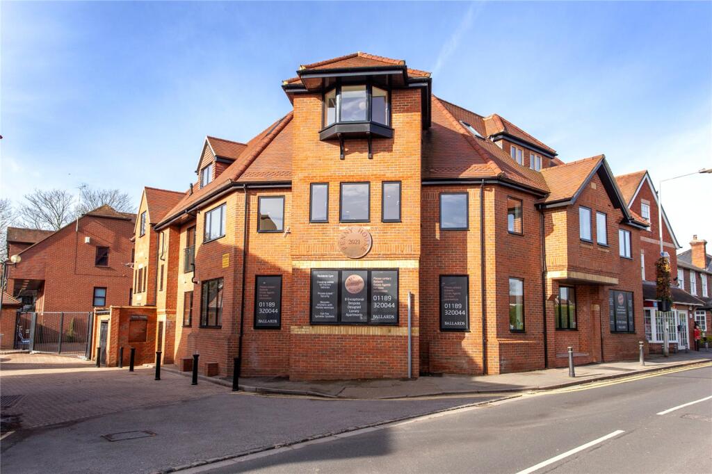 2 bed Apartment for rent in Twyford. From Ballards Estate Agents - Twyford