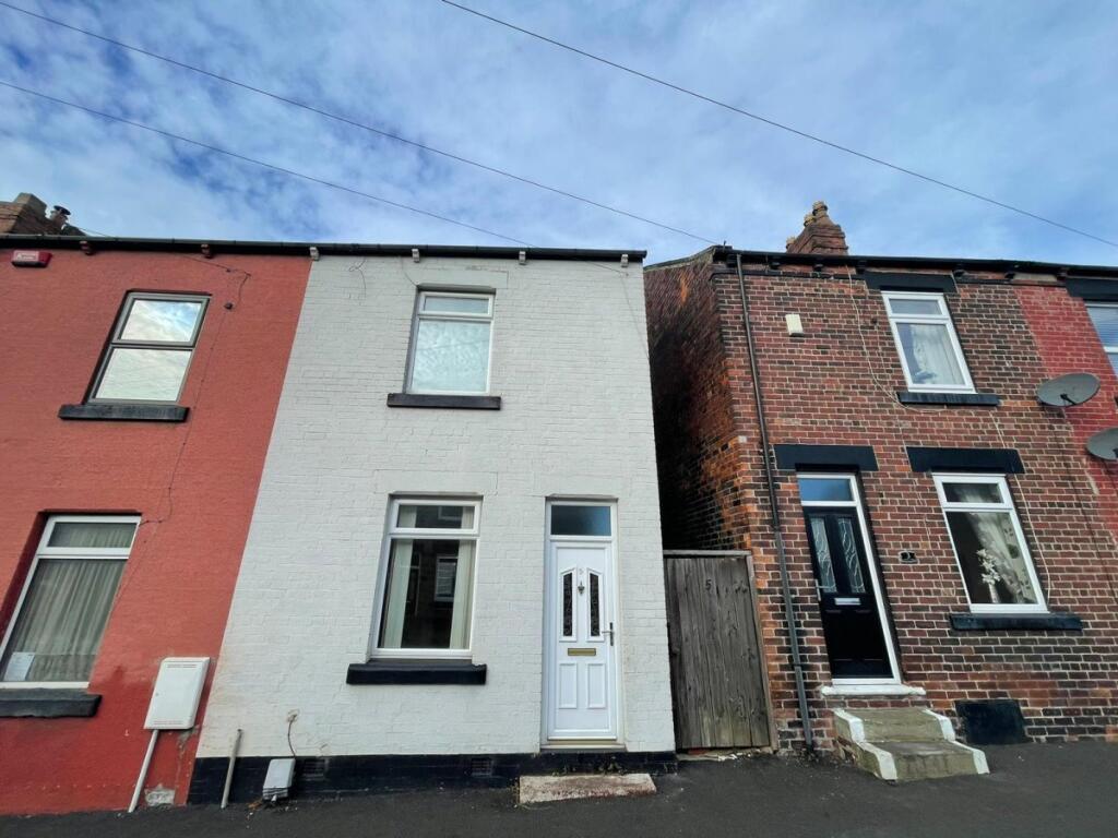 2 bed Mid Terraced House for rent in Cudworth. From Beecroft Estates - Mexborough