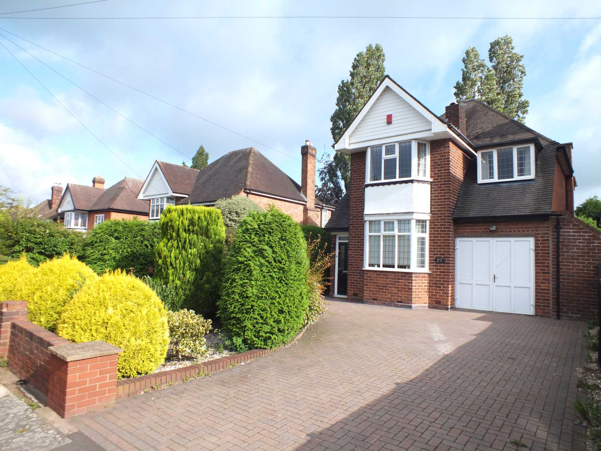 4 bed Link detached house for rent in Sutton Coldfield. From Bergason Estate Agents