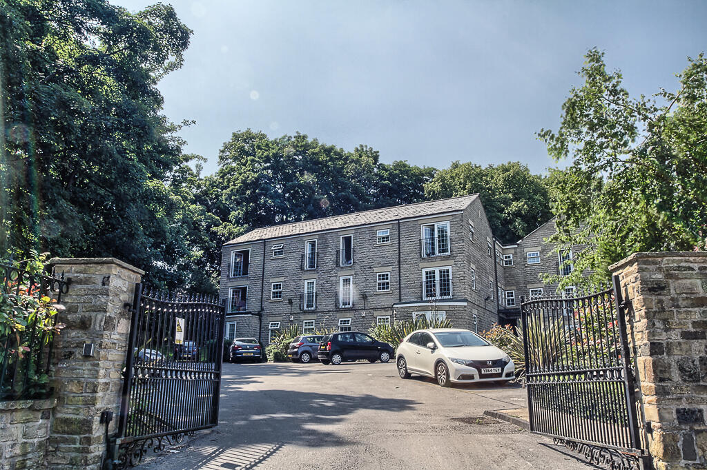 2 bed Apartment for rent in Dewsbury. From Blue Residential - Guiseley