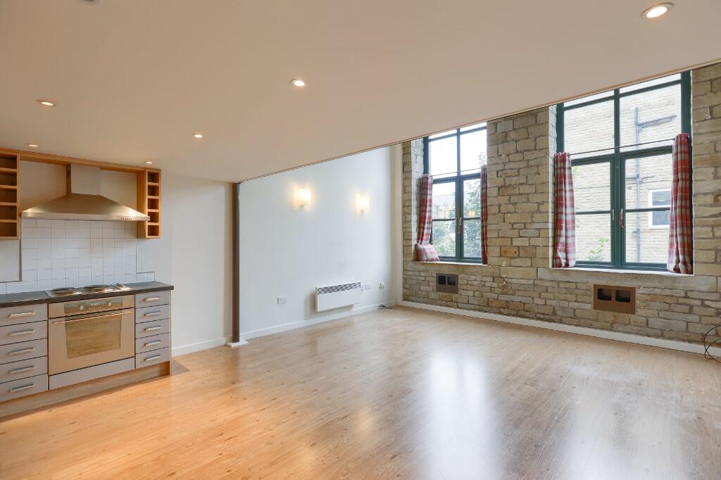 2 bed Apartment for rent in Calverley. From Blue Residential - Guiseley