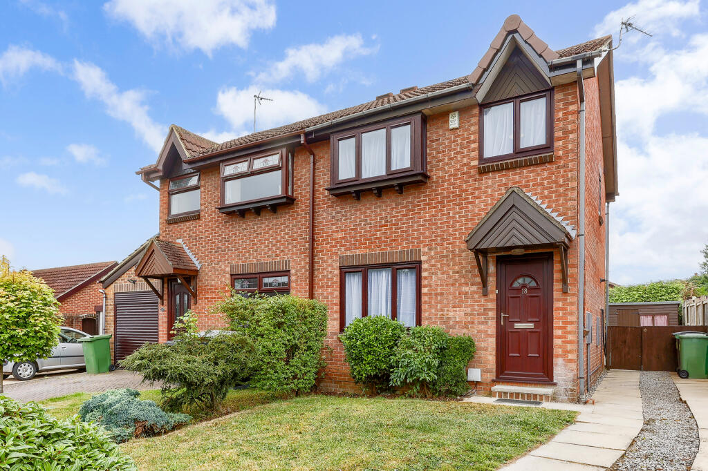 3 bed Semi Detached for rent in Guiseley. From Blue Residential - Guiseley 3 bed Semi Detached for rent in Guiseley. From Blue Residential - Guiseley