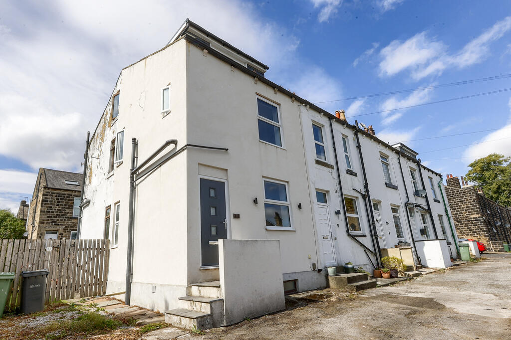 2 bed End of Terrace for rent in Guiseley. From Blue Residential - Guiseley 2 bed End of Terrace for rent in Guiseley. From Blue Residential - Guiseley