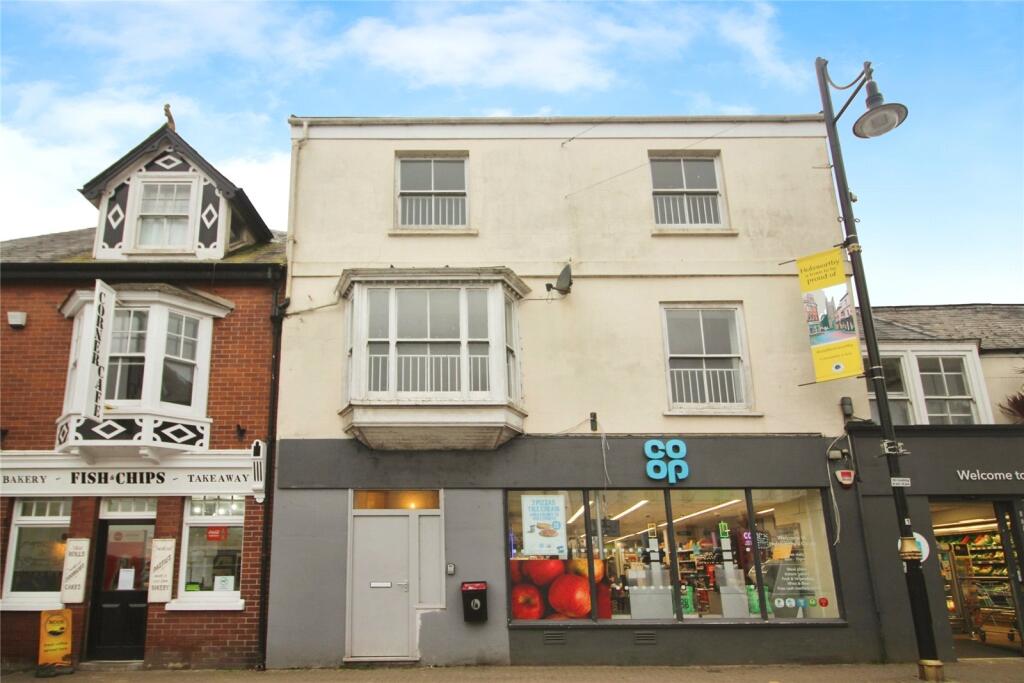 3 bed 1st Floor Flat for rent in Holsworthy. From Bond Oxborough Phillips - Holsworthy 3 bed 1st Floor Flat for rent in Holsworthy. From Bond Oxborough Phillips - Holsworthy