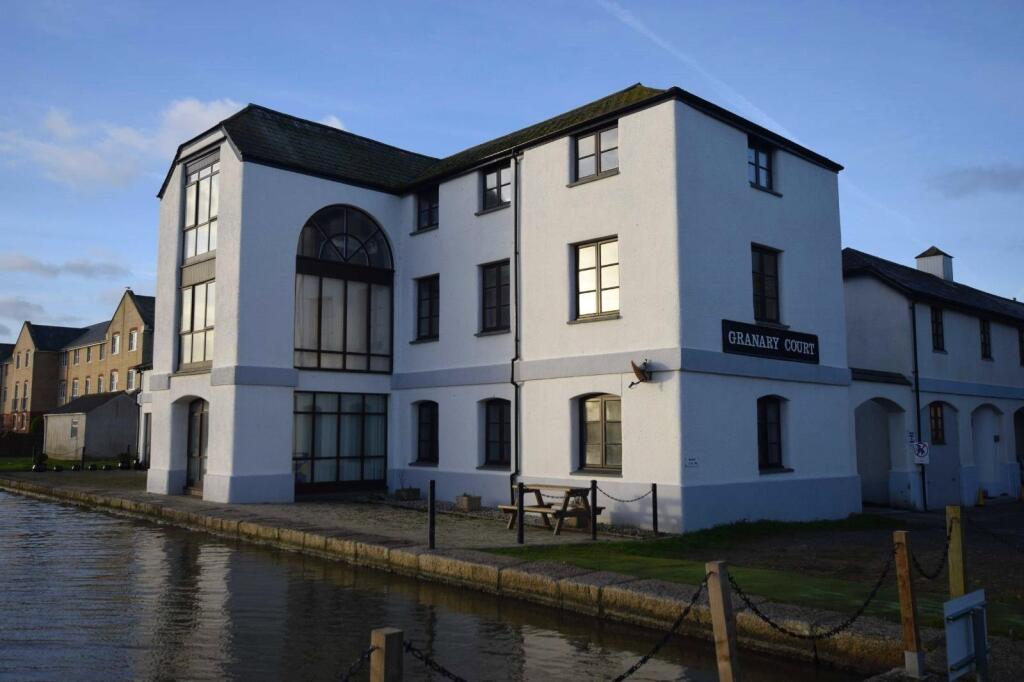 2 bed 1st Floor Flat for rent in Bude. From Bond Oxborough Phillips - Holsworthy