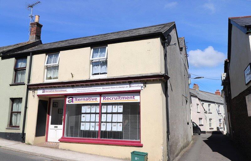 1 bed 1st Floor Flat for rent in Holsworthy. From Bond Oxborough Phillips - Holsworthy 1 bed 1st Floor Flat for rent in Holsworthy. From Bond Oxborough Phillips - Holsworthy