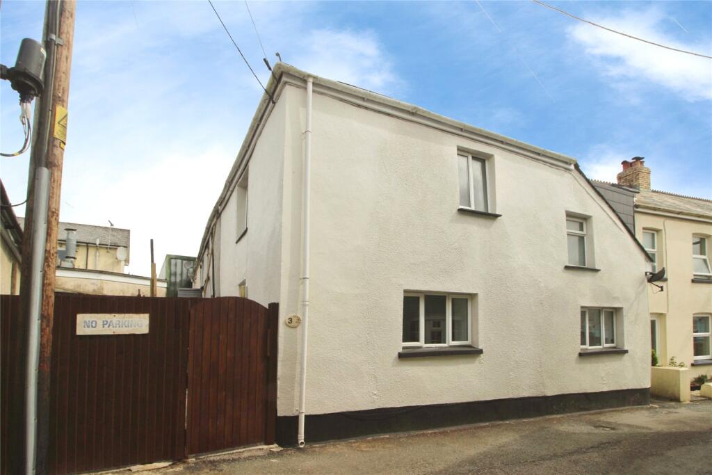 3 bed End of Terrace for rent in Holsworthy. From Bond Oxborough Phillips - Holsworthy