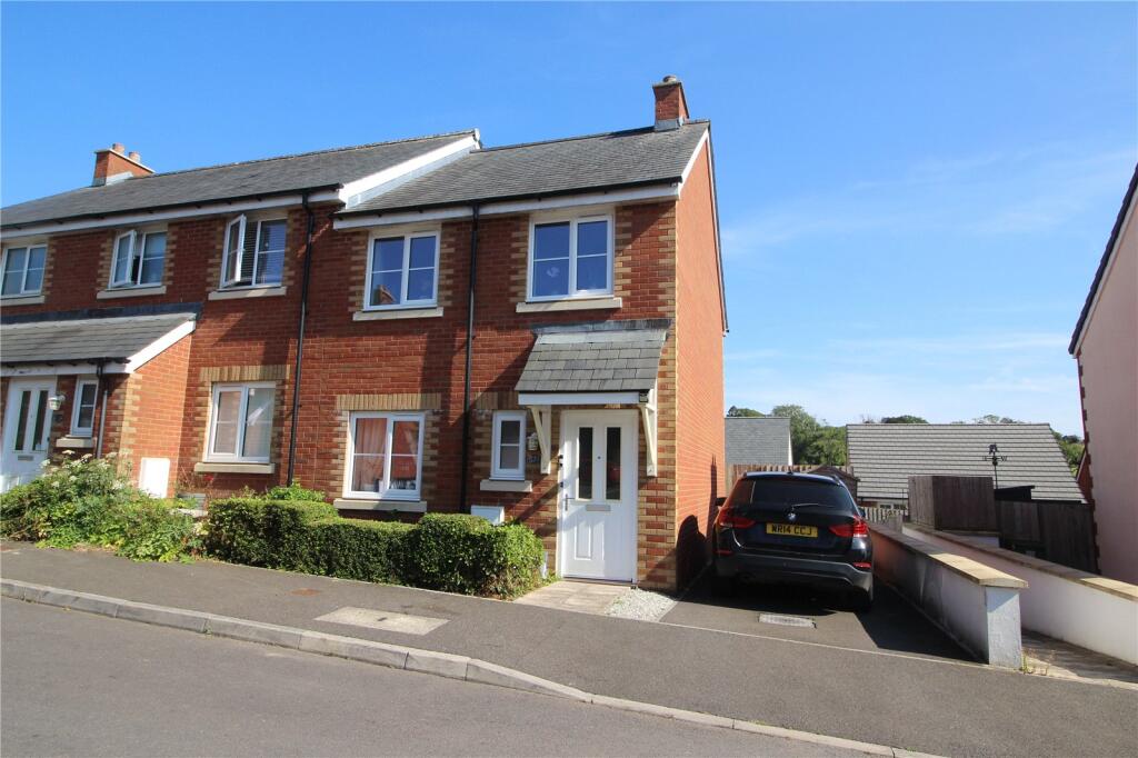 3 bed End of Terrace for rent in Holsworthy. From Bond Oxborough Phillips - Holsworthy 3 bed End of Terrace for rent in Holsworthy. From Bond Oxborough Phillips - Holsworthy
