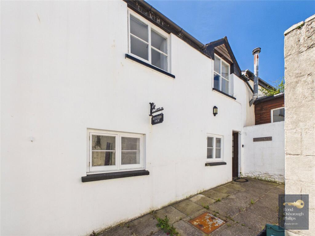 3 bed Mid Terraced House for rent in Great Torrington. From Bond Oxborough Phillips - Torrington