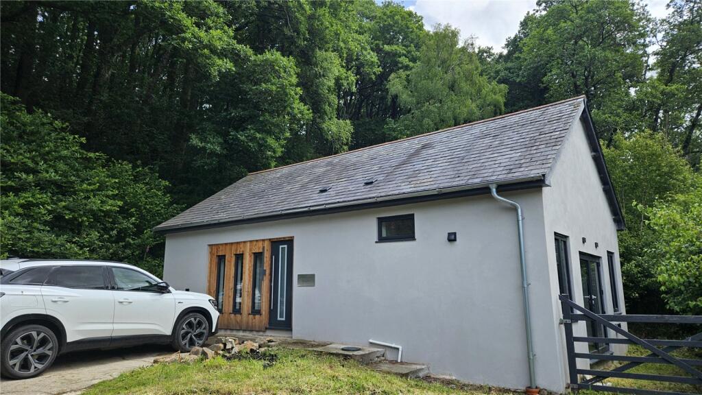 2 bed Bungalow for rent in Roborough. From Bond Oxborough Phillips - Torrington 2 bed Bungalow for rent in Roborough. From Bond Oxborough Phillips - Torrington