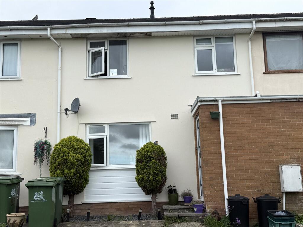 3 bed Mid Terraced House for rent in Great Torrington. From Bond Oxborough Phillips - Torrington
