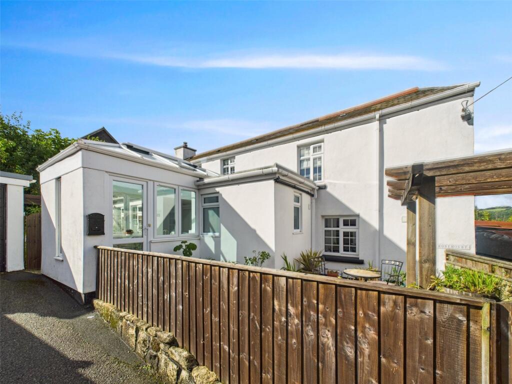 2 bed Semi Detached for rent in Gunnislake. From Bond Oxborough Phillips - Wadebridge 2 bed Semi Detached for rent in Gunnislake. From Bond Oxborough Phillips - Wadebridge