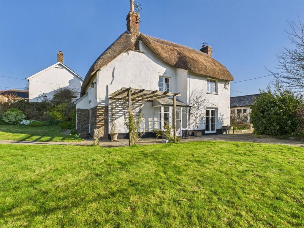 3 bed Detached for rent in Folly Gate. From Bond Oxborough Phillips - Wadebridge 3 bed Detached for rent in Folly Gate. From Bond Oxborough Phillips - Wadebridge
