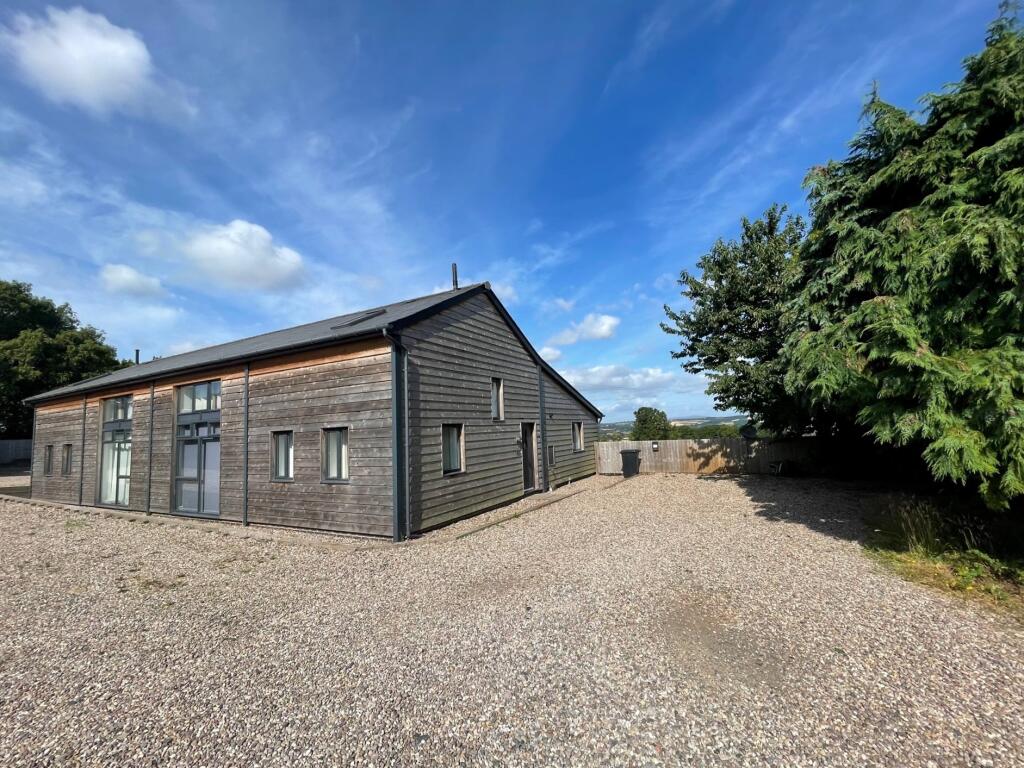 3 bed Barn Conversion for rent in Crossway Green. From Bagleys Sales & Rentals - Kidderminster