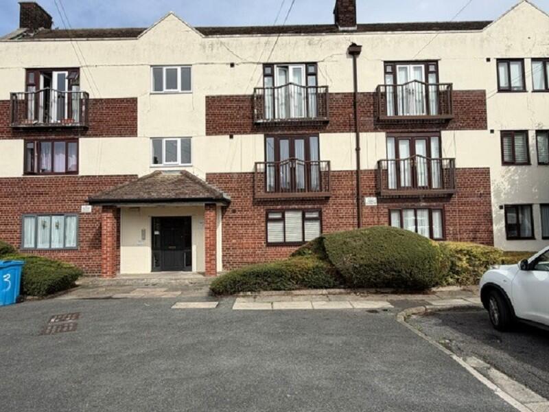 2 bed 1st Floor Flat for rent in Hale. From BE Property Services - Woolton