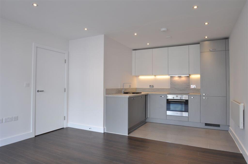 1 bed House (unspecified) for rent in Shinfield. From Black & White Property Services - Reading