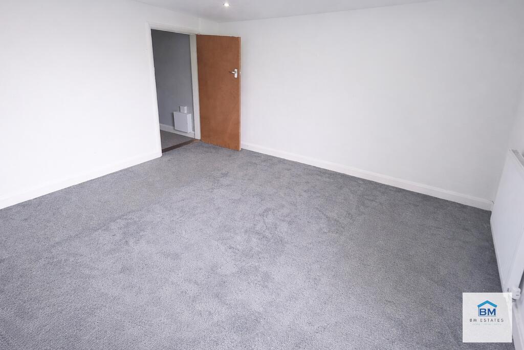 3 bed Mid Terraced House for rent in Mansfield Woodhouse. From BM Estates - Leicester