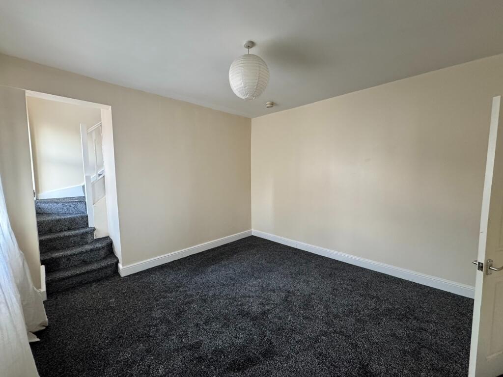 3 bed 1st Floor Flat for rent in Leicester. From BM Estates - Leicester