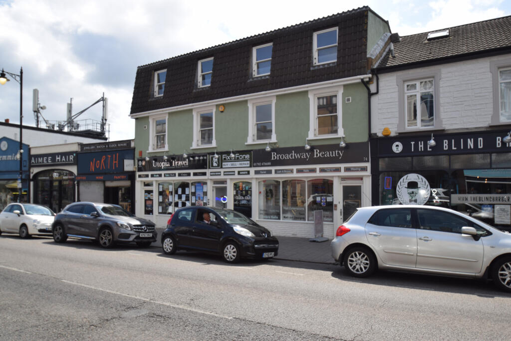 1 bed 1st Floor Flat for rent in Southend-on-Sea. From Ayers & Cruiks - Southend 1 bed 1st Floor Flat for rent in Southend-on-Sea. From Ayers & Cruiks - Southend