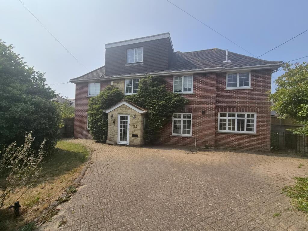 4 bed Detached for rent in Butlocks Heath. From Brambles Estate Agents (Warsash) Ltd - Bursledon