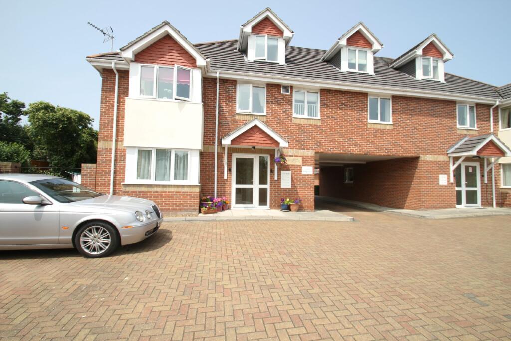 2 bed House (unspecified) for rent in Netley. From Brambles Estate Agents (Warsash) Ltd - Bursledon