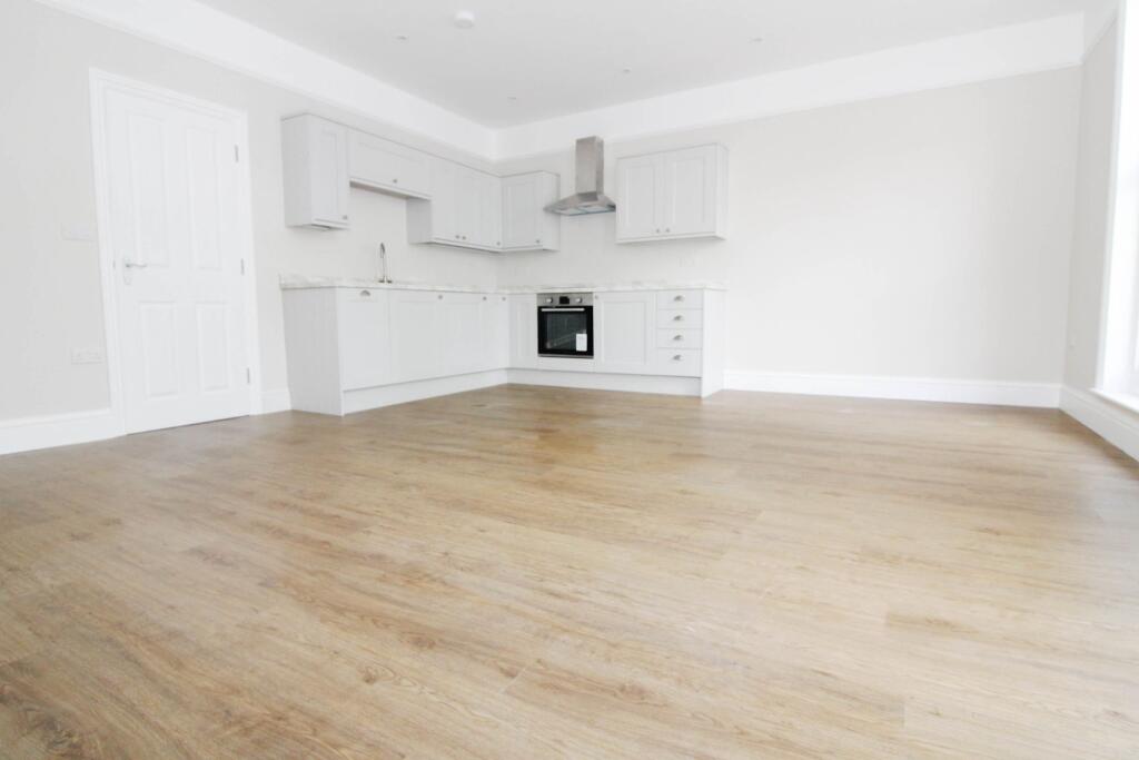 1 bed 1st Floor Flat for rent in Tunbridge Wells. From Bracketts Chartered Surveyors - Tunbridge Wells