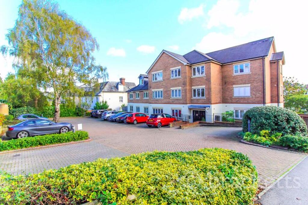 2 bed 1st Floor Flat for rent in Tunbridge Wells. From Bracketts Chartered Surveyors - Tunbridge Wells