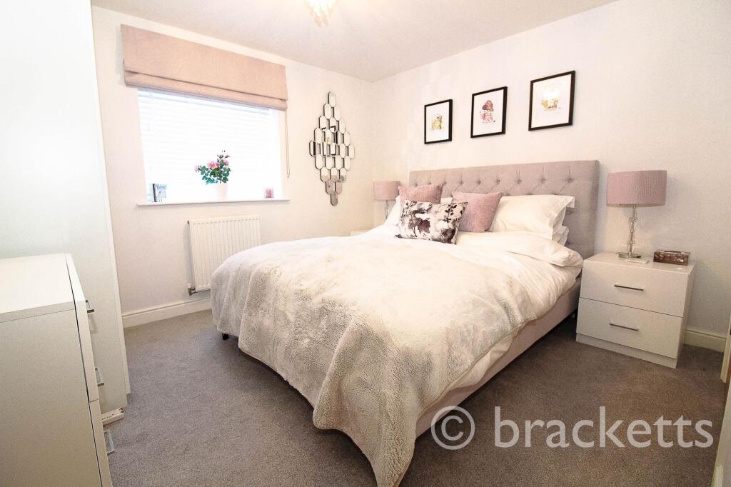 2 bed 1st Floor Flat for rent in Tunbridge Wells. From Bracketts Chartered Surveyors - Tunbridge Wells