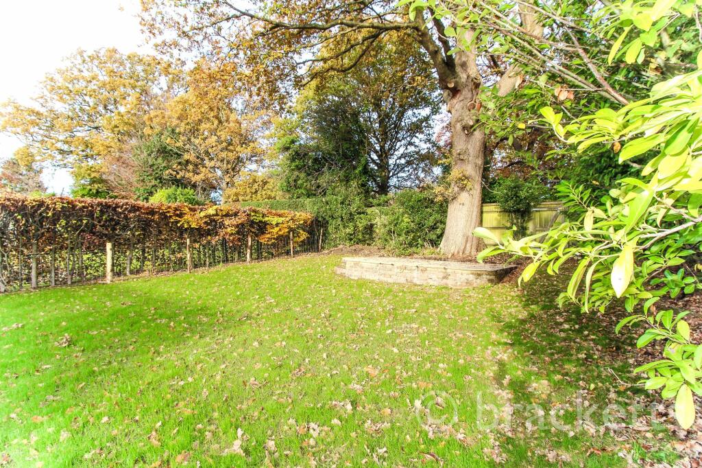 4 bed Detached for rent in Pembury. From Bracketts Chartered Surveyors - Tunbridge Wells
