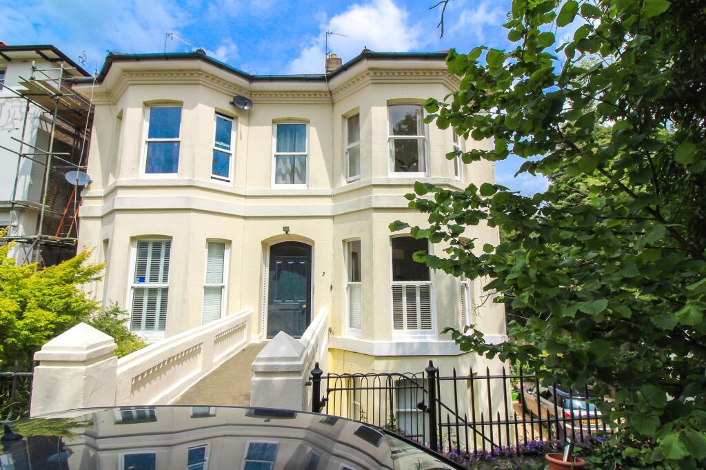 2 bed 1st Floor Flat for rent in Tunbridge Wells. From Bracketts Chartered Surveyors - Tunbridge Wells 2 bed 1st Floor Flat for rent in Tunbridge Wells. From Bracketts Chartered Surveyors - Tunbridge Wells