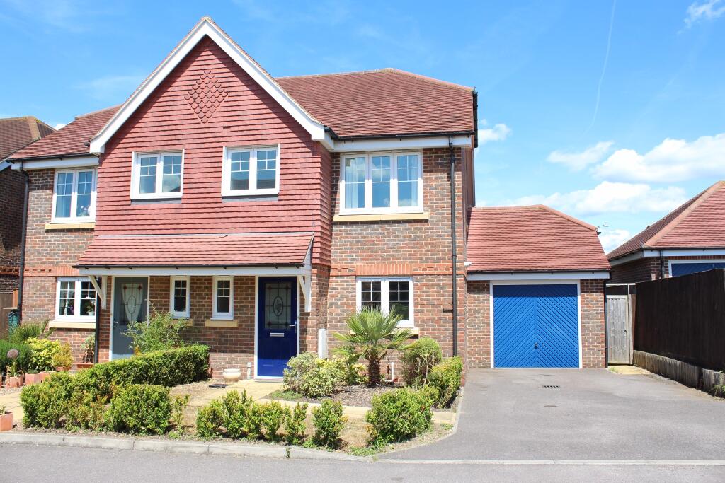 3 bed Semi Detached for rent in Maidenhead. From Braxton - Maidenhead