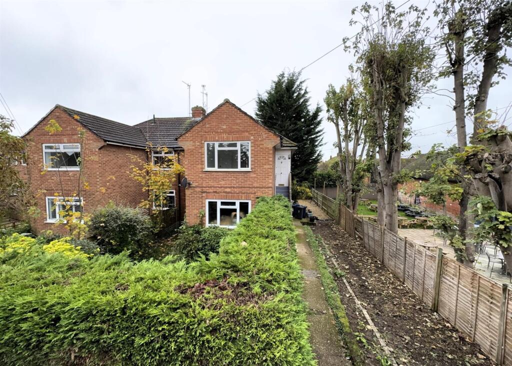 2 bed Apartment for rent in Marlow. From Braxton - Maidenhead