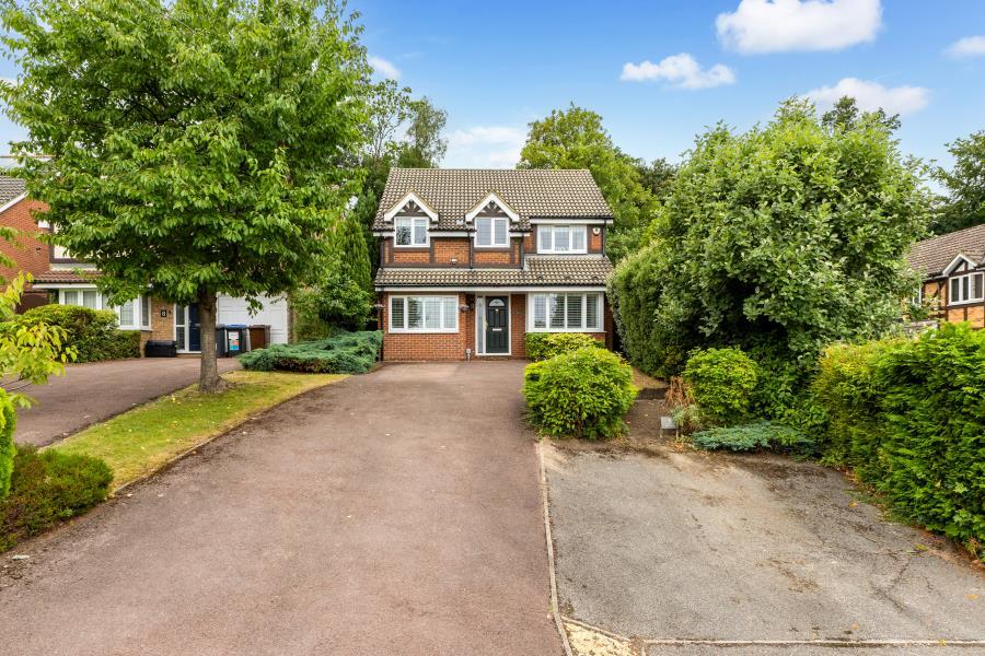 4 bed Detached for rent in Virginia Water. From Barton Wyatt - Virginia Water