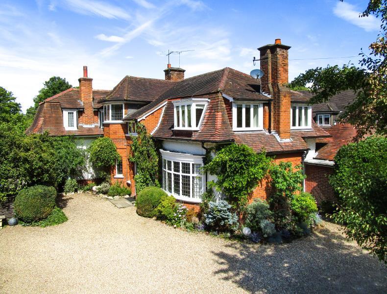 5 bed Detached for rent in Sunningdale. From Barton Wyatt - Virginia Water 5 bed Detached for rent in Sunningdale. From Barton Wyatt - Virginia Water