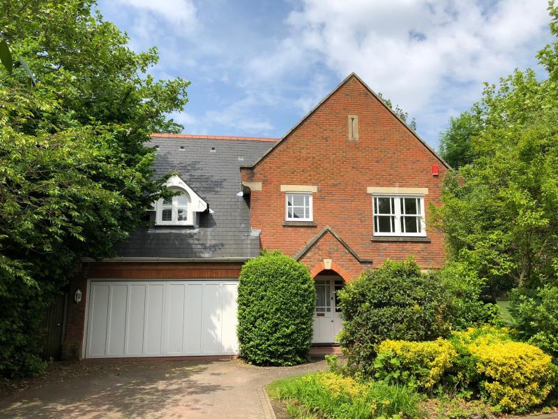4 bed Mid Terraced House for rent in Virginia Water. From Barton Wyatt - Virginia Water