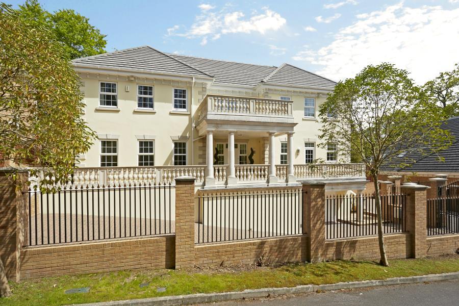 5 bed Detached for rent in Sunninghill. From Barton Wyatt - Virginia Water 5 bed Detached for rent in Sunninghill. From Barton Wyatt - Virginia Water