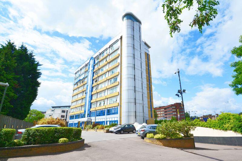 2 bed Apartment for rent in Beckenham. From Browne Estates - Bromley