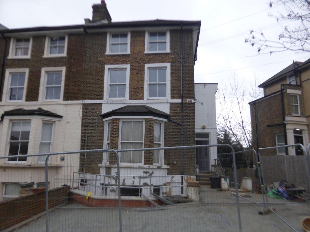 4 bed Apartment for rent in London. From Browne Estates - Bromley