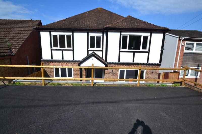 2 bed 1st Floor Flat for rent in Tatsfield. From Browne Estates - Bromley 2 bed 1st Floor Flat for rent in Tatsfield. From Browne Estates - Bromley