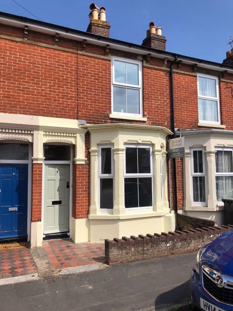 3 bed Mid Terraced House for rent in Emsworth. From Borland & Borland - Emsworth