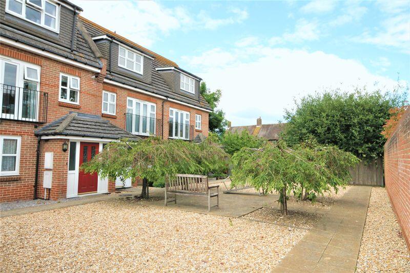 2 bed Apartment for rent in Southbourne. From Borland & Borland - Emsworth