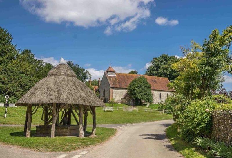 3 bed Semi Detached for rent in Chichester. From Borland & Borland - Emsworth 3 bed Semi Detached for rent in Chichester. From Borland & Borland - Emsworth