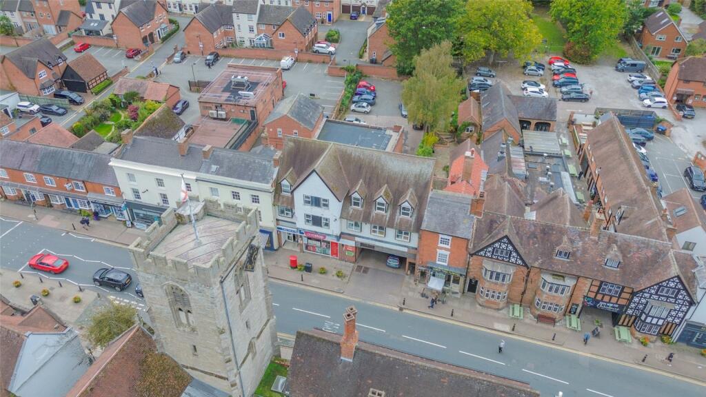 2 bed Apartment for rent in Henley-In-Arden. From Black & Golds Estate Agents - Solihull