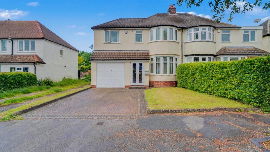 4 bed Semi Detached for rent in Major's Green. From Black & Golds Estate Agents - Solihull