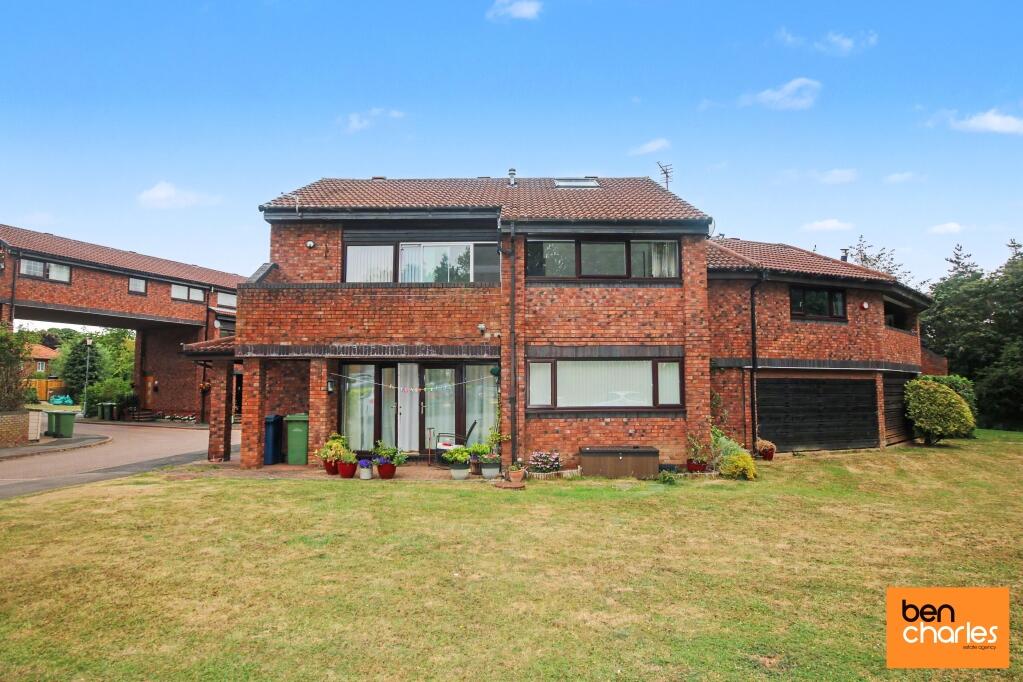 2 bed Apartment for rent in Washington. From Ben Charles - Durham