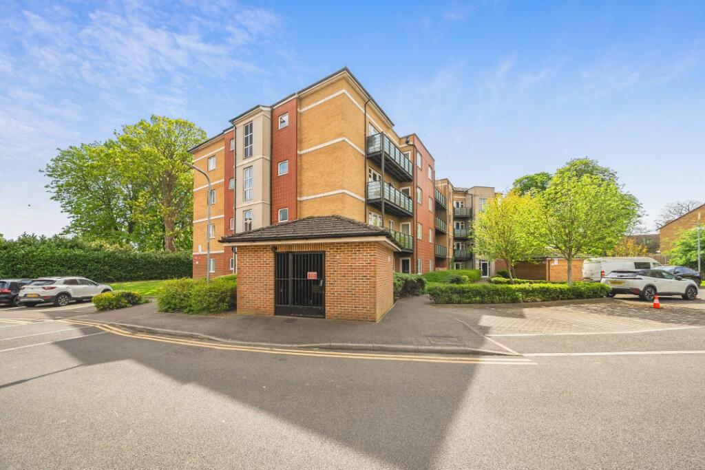 2 bed 1st Floor Flat for rent in Houghton Regis. From bpha - bpha