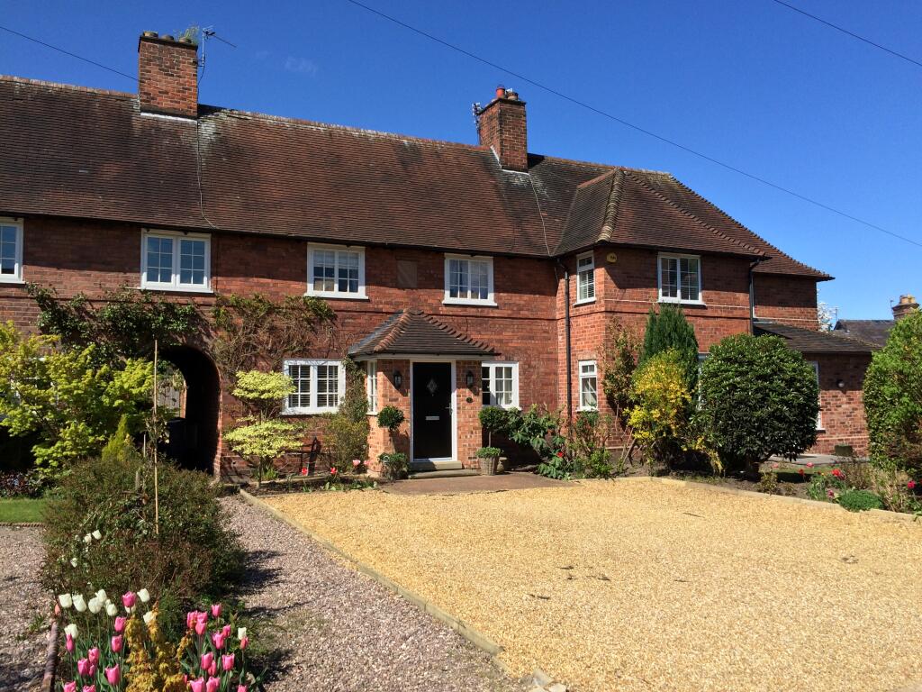 4 bed Mid Terraced House for rent in Alderley Edge. From Bridgfords Lettings - Alderley Edge