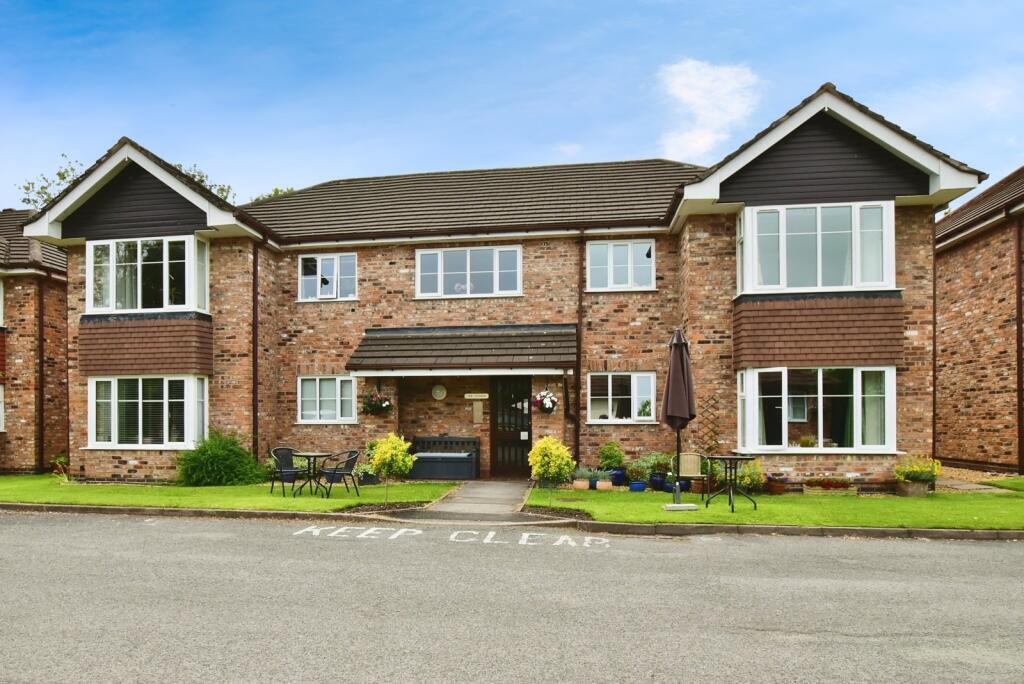 2 bed Apartment for rent in Wilmslow. From Bridgfords Lettings - Alderley Edge 2 bed Apartment for rent in Wilmslow. From Bridgfords Lettings - Alderley Edge