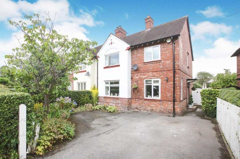 3 bed Semi Detached for rent in Alderley Edge. From Bridgfords Lettings - Alderley Edge